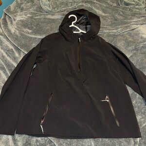 Waterproof hiking lululemon Black Hooded Jacket with Zipper Pockets